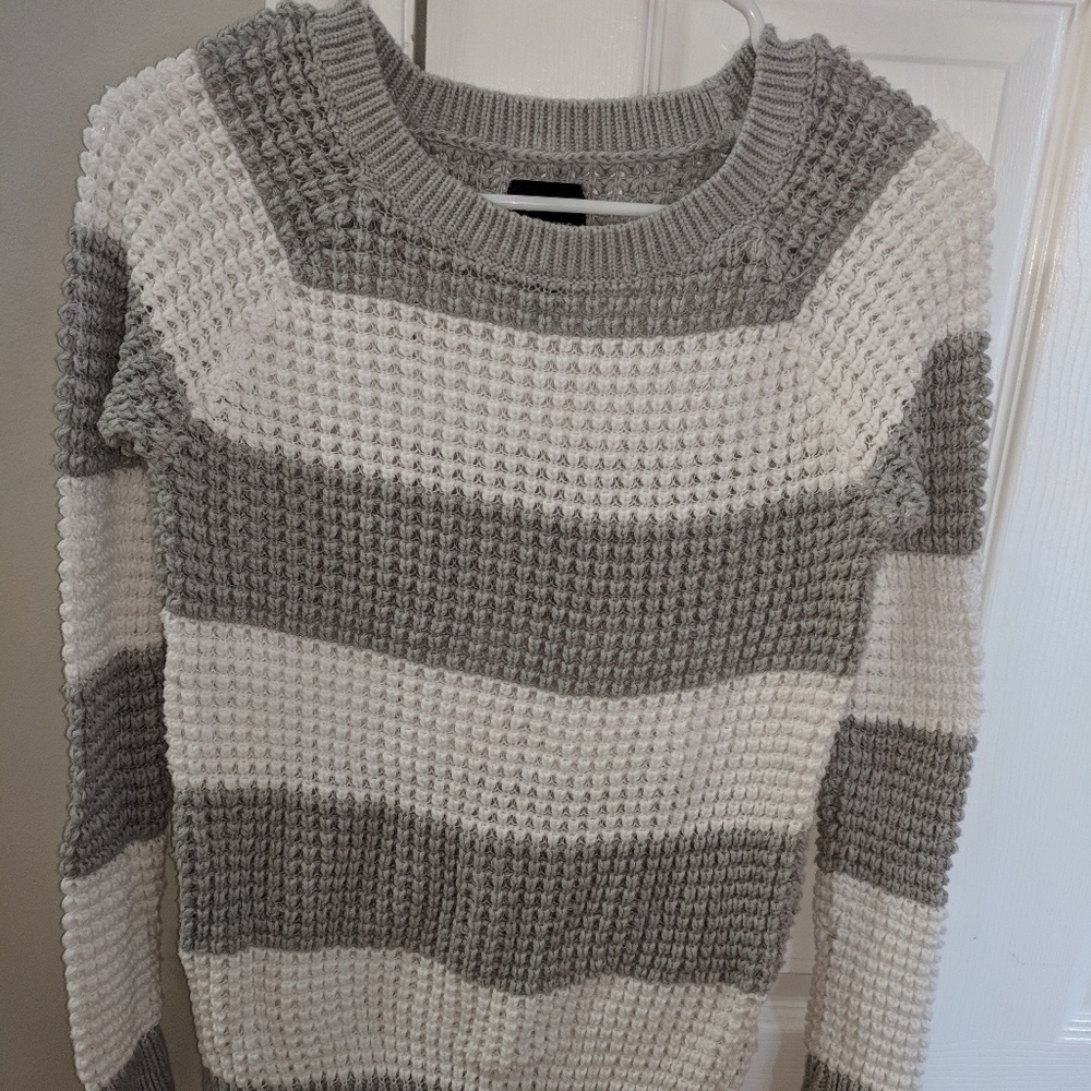 Sweater American Eagle XS